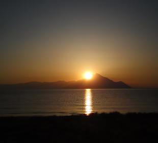 Sonnenaufgang über dem Berg - Athos