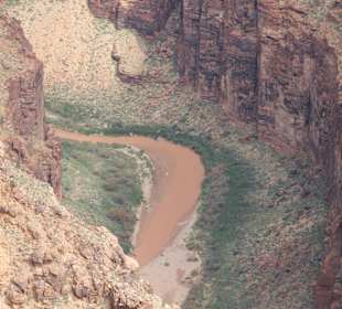 Der Fluss führt in der Regel Wasser