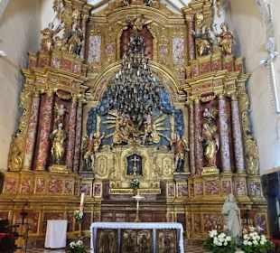 Der Hauptaltar der Kirche Notre-Dame del Prat