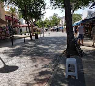 Einkaufsstraße Bulevar de Paguera