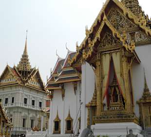 Aphorn Phimok Prasat Pavillion