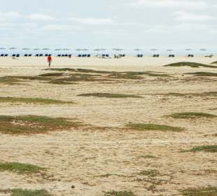 Strand unweit Hotelliegen