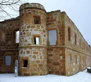 Treppenturm der Ruine Giechburg