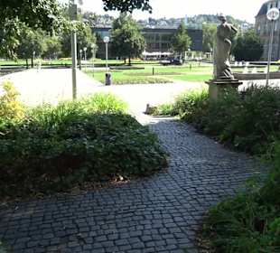 Statuen am Schlossplatz