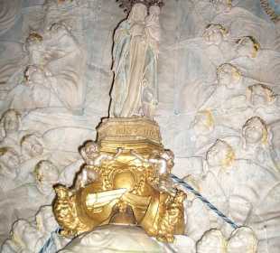 Madonnen - Statue