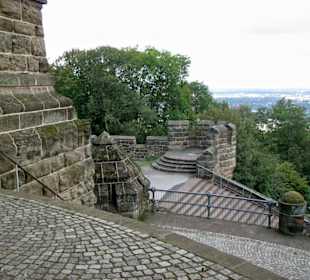 Kaiser Wilhelm Denkmal im unteren Bereich