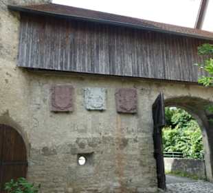 Unterwegs in der Ruine von Burg Neuhaus