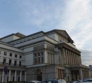 Blick zum Teatr Wielki (vom Theaterplatz)