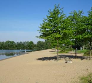 Der Strandbereich des Mahndorfer Sees