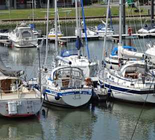 Eindrücke aus dem Yachthafen Cuxhaven