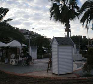 Die Künstlerhäuschen am Strand