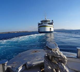 Die Fähre macht den weg frei