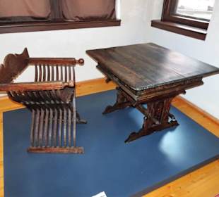 Historisches Mobiliar auf der Veste Heldburg