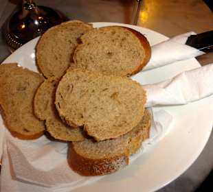 Baguette zum Antipasti-Teller