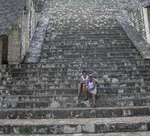 Die "Akropolis" in Ek Balam