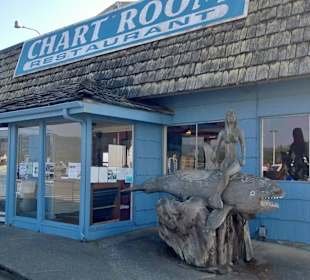 Der "Chart Room" liegt am kleinen Hafen