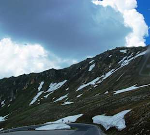 Abfahrt Achtung Motorbremse einsetzen
