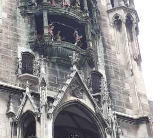 Glockenspiel um 11.00 und 17.00