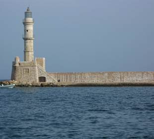 Chania - wejście do portu