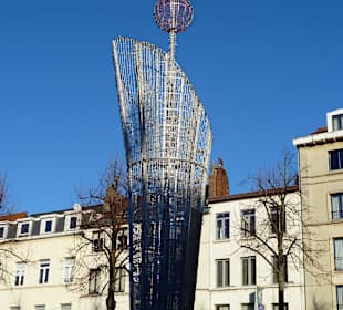 Skulptur an der Eisbahn