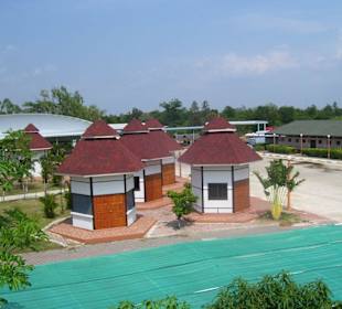 Bungalows hinter der Anlage