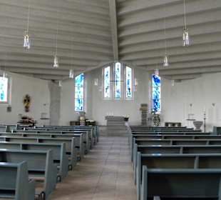 Kath. Kirche Hl. Dreifaltigkeit Kühlungsborn 