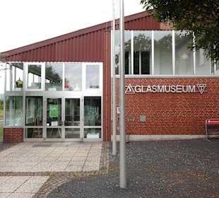 Außenansicht des Glasmuseums