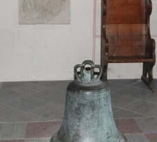 Älteste Bronzeglocke Hamelns (1451)