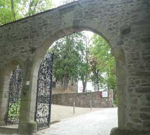 Unterwegs auf dem Gelände von Schloss Aschach