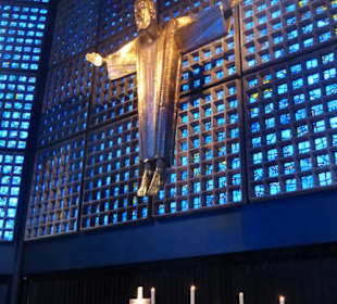 Gedächtniskirche – im Gottesdienstraum / Neubau