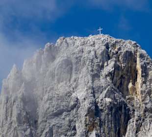Bischofsmütze Gipfelkreuz