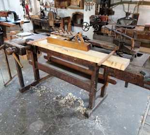 Rundgang durch das Tischlerei-Museum