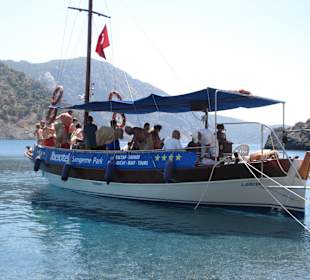 Bootstour zur Blauen Grotte