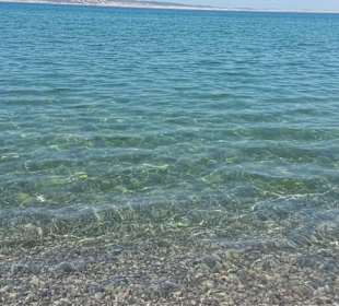 Wasser/Strand an der Ruine