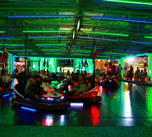 Der Luna-Park bei Tag und Nacht