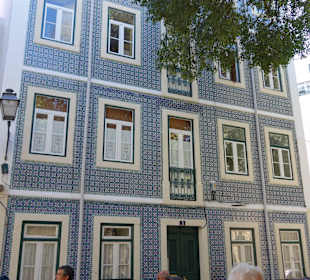 Haus mit Kachelfassade