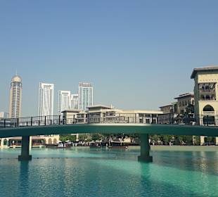 Dubai Fountain Boardwalk