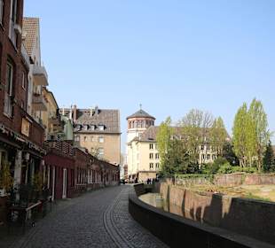 Party an der Düssel