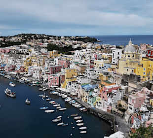 Hafen Procida