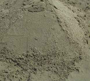 Eine Pyramide, leider zeigt das Foto es nicht so 