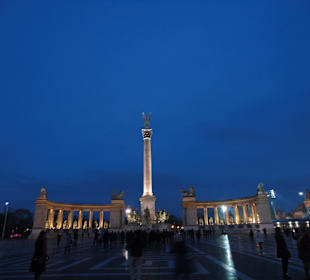 Heldenplatz