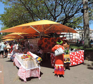 Einmal die Woche ist Markt auf dem Platz