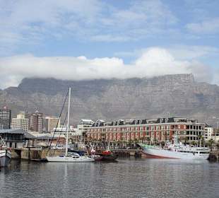 Mit Tischdecke vom Hafen aus