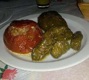 Gefüllte Tomate/Paprika/Weinblätter