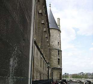 Консьержери