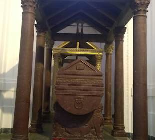 Palermo - Grab Friedrich II.