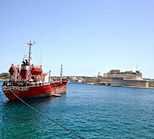 Mit dem -Open-Top-Bus Malta erkunden