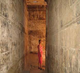 Grabkammer im Habu-Tempel