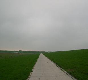 Spaziergang auf den Deich