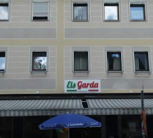 Kaffee und Eis beim Eiscafé Garda waren sehr gut